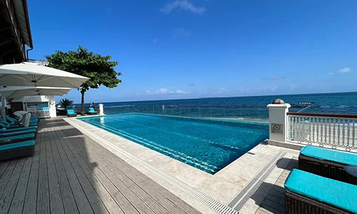 Stone Town markets - luxury access